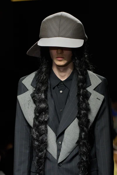 Look 123